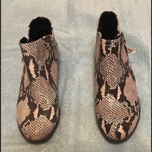 Snakeskin pattern ankle boots